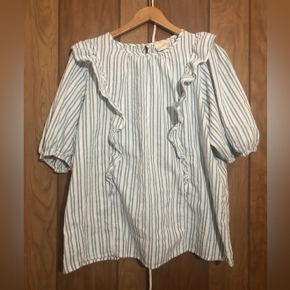 Universal Thread white blouse with blue stripes. Blue/ 571299. Measures 25” ptp